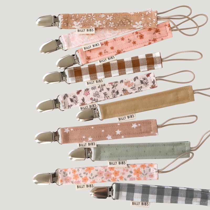 Spring Pacifier Clips 奶嘴夾 - Sage – Petite en bloc